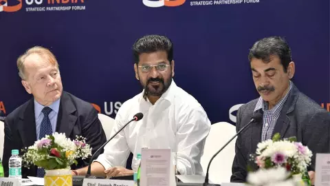 హైదరాబాద్‌లో రోడ్లకు ఐటీ సంస్థల పేర్లు !