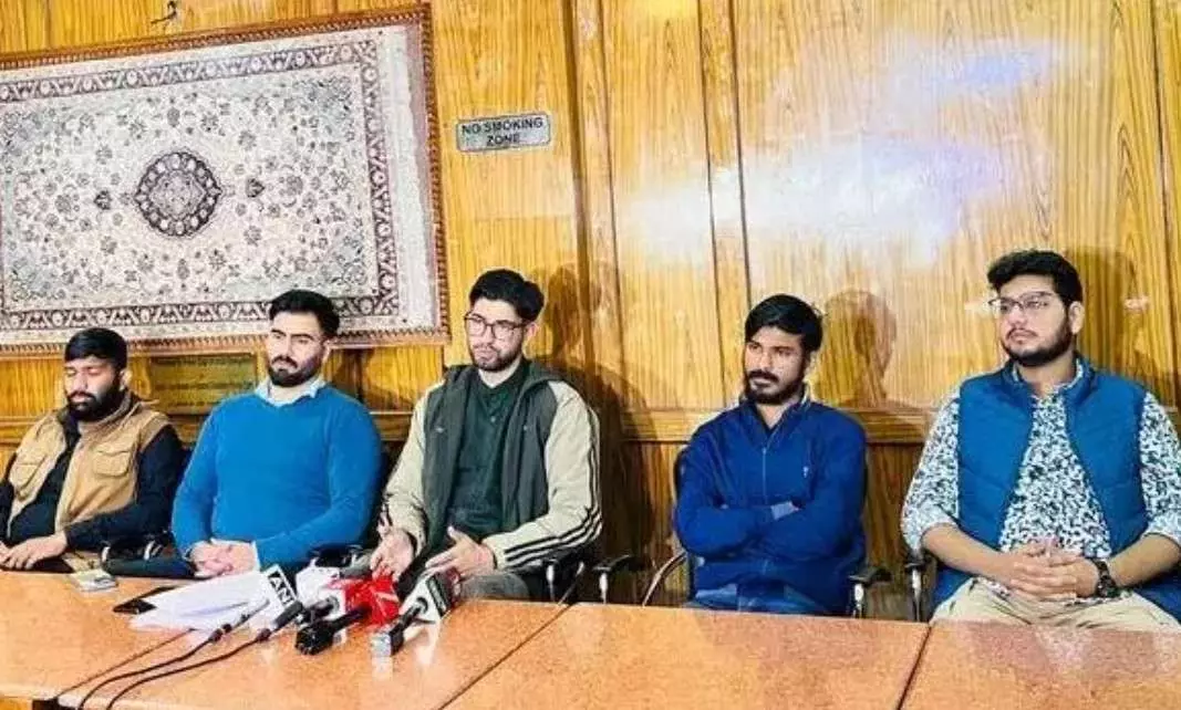 కశ్మీరీ విద్యార్థుల భద్రతను కాపాడండి: మోదీకి జేకేఎస్ఏ విన్నపం కశ్మీరీ విద్యార్థుల భద్రతను కాపాడండి: మోదీకి జేకేఎస్ఏ విన్నపం