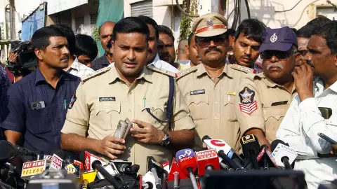 మావోయిస్టుల అరెస్టుల వెనుక స్ట్రాటజీ మావోయిస్టుల అరెస్టుల వెనుక స్ట్రాటజీ