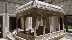 హైదరాబాద్ చరిత్రలోకి ‘కిటికి’ తెరిచిన సాలార్ జంగ్ మ్యూజియం