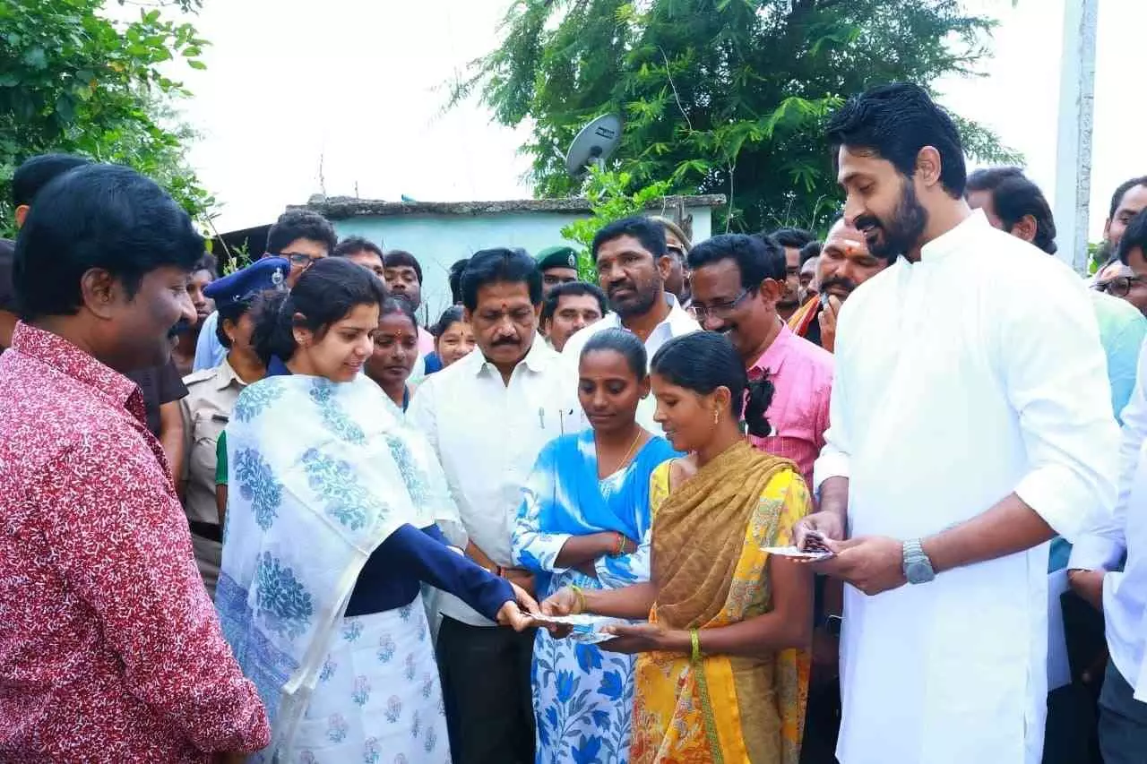 చెంచుల కోసం తండాకే వెళ్లిన నల్గొండ  జిల్లా కలెక్టర్