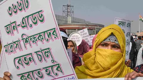 BLOలకు అందని 14 లక్షల ఎన్యుమరేషన్ ఫారాలు..