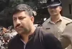 హైదరాబాద్ లో నకిలీ ఐఏఎస్ అధికారి అరెస్ట్