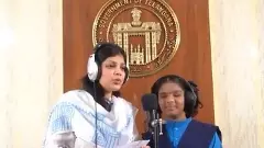 కరీంనగర్ కలెక్టర్ పమేలా సత్పతి గానం: దివ్యాంగుల్లో కొత్త ధైర్యం!