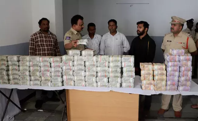 హైదరాబాద్ లో హవాలా సొమ్ము