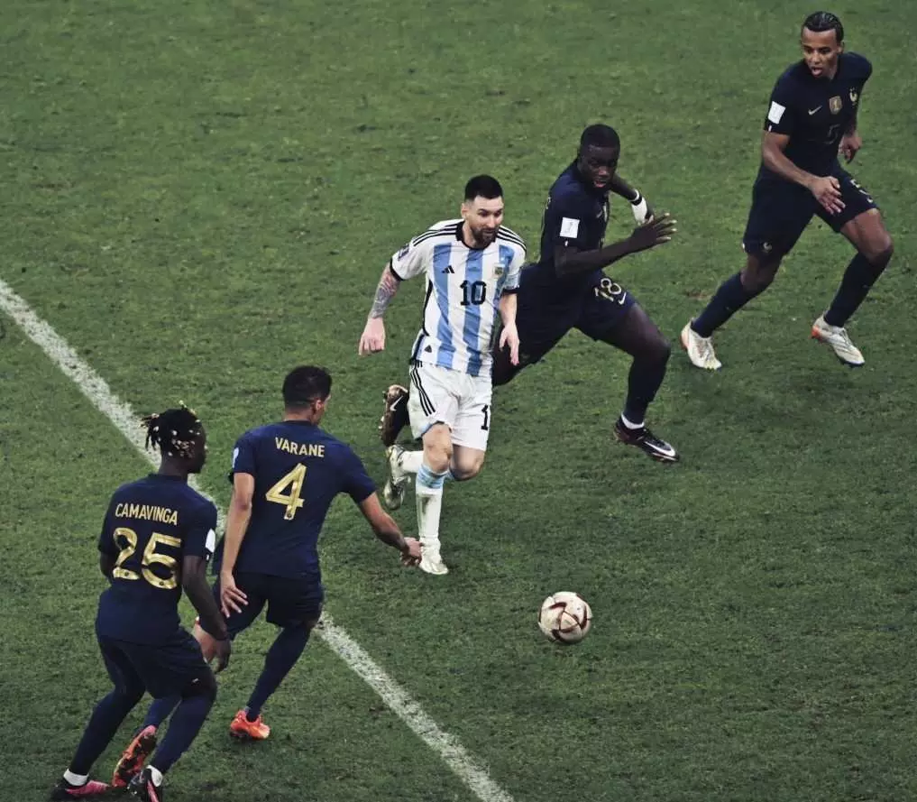 మెస్సీ బృందంపై ‘ఇండిగో’ దెబ్బ మెస్సీ బృందంపై ‘ఇండిగో’ దెబ్బ