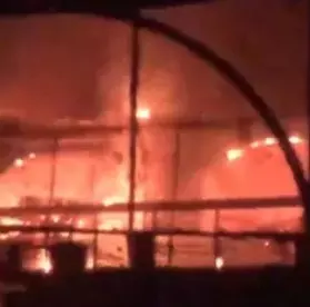 గోవా నైట్ క్లబ్ లో ఘోరం 25 మంది సజీవ దహనం గోవా నైట్ క్లబ్ లో ఘోరం 25 మంది సజీవ దహనం