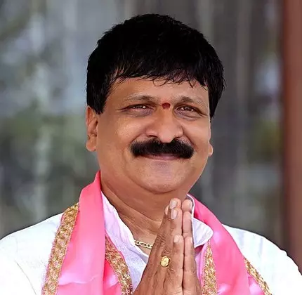 కేటీఆర్ మళ్ళీ అమెరికాకు వెళ్ళిపోతారా ? కేటీఆర్ మళ్ళీ అమెరికాకు వెళ్ళిపోతారా ?