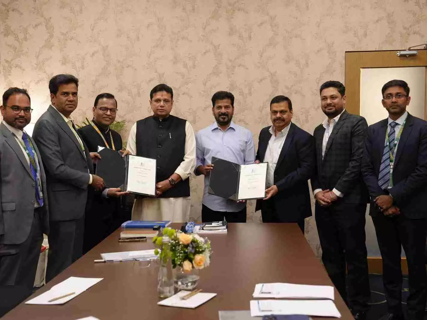 తెలంగాణకు రెండో రోజూ కొనసాగుతున్న పెట్టుబడుల జడివాన తెలంగాణకు రెండో రోజూ కొనసాగుతున్న పెట్టుబడుల జడివాన