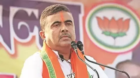 ‘‘వక్ఫ్ పై బెంగాల్ సీఎం ప్రతినిధులు మౌనంగా ఉన్నారు’’ ‘‘వక్ఫ్ పై బెంగాల్ సీఎం ప్రతినిధులు మౌనంగా ఉన్నారు’’