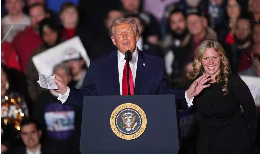 బీబీసీకి షాక్ ఇచ్చిన అమెరికా అధ్యక్షుడు ట్రంప్ బీబీసీకి షాక్ ఇచ్చిన అమెరికా అధ్యక్షుడు ట్రంప్