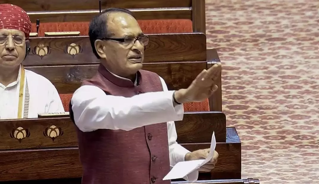 కాంగ్రెస్ గాంధీ పేరును దొంగలించింది: శివరాజ్ సింగ్ చౌహాన్ కాంగ్రెస్ గాంధీ పేరును దొంగలించింది: శివరాజ్ సింగ్ చౌహాన్