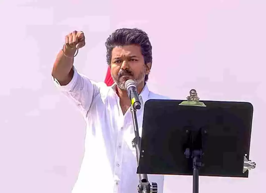 డీఎంకే ఒక దుష్టశక్తి: టీవీకే అధినేత విజయ్ డీఎంకే ఒక దుష్టశక్తి: టీవీకే అధినేత విజయ్