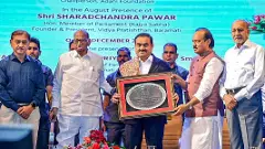 పవర్ కోసం కలిసిపోయిన ‘పవార్ కుటుంబం’