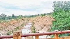 వెలిగల్లు.. రైతులు ఘొల్లు, ఘొల్లు..