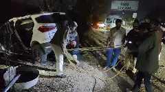 ఘోర రోడ్డు ప్రమాదంలో నలుగురు విద్యార్ధుల మృతి