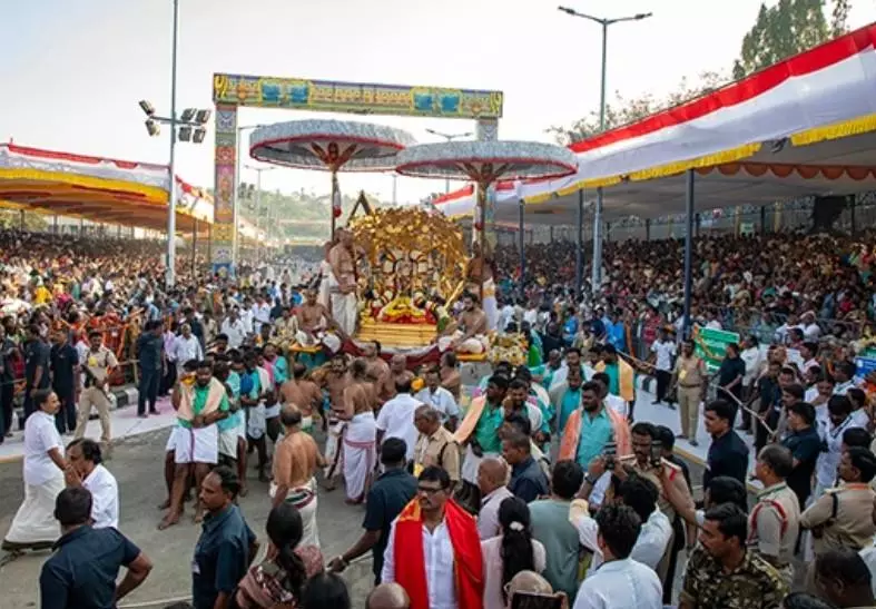 జనవరి 24 నుంచి 26 దాక తిరుమల విఐపి దర్శనాలు బంద్ జనవరి 24 నుంచి 26 దాక తిరుమల విఐపి దర్శనాలు బంద్