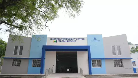 సీటు దొరికితే ఉద్యోగం గ్యారెంటీ!