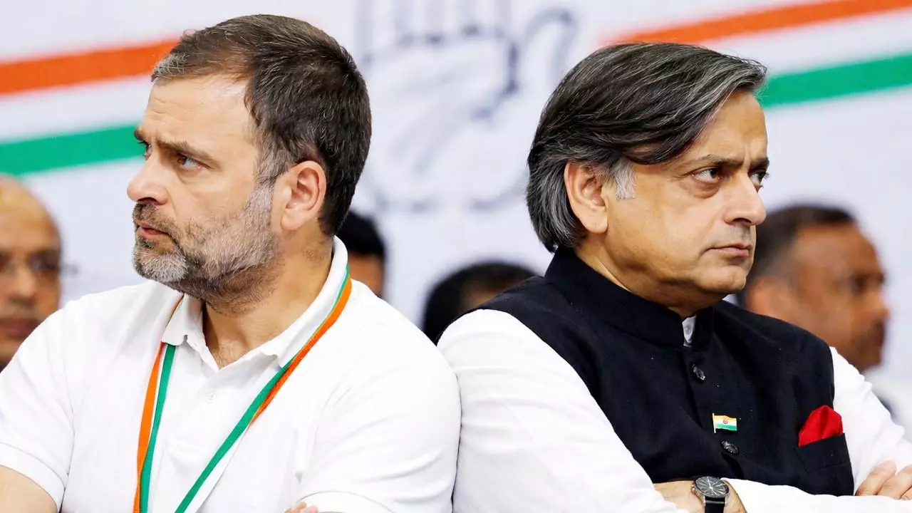 కాంగ్రెస్ కీలక సమావేశానికి శశి థరూర్ గైర్హాజరు..కారణమేంటి?