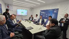 తెలంగాణ రాజకీయాల్లో మంటలు మండిస్తున్న ‘దావోస్ ఫొటో’