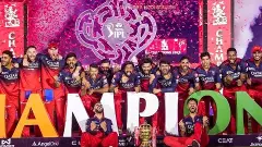 ఆర్సీబీ కోసం అత్యధిక బిడ్ దాఖలు చేసిన మాంచెస్టర్ యునైటెడ్ యాజమాన్యం