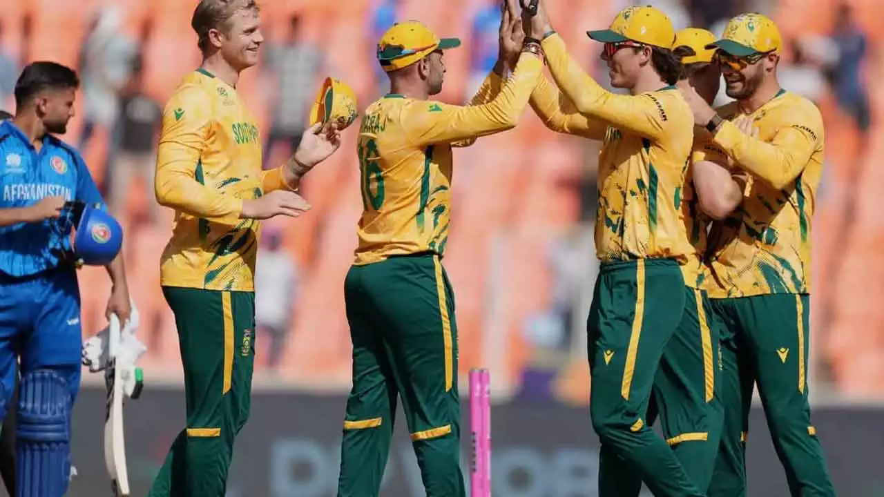 డబుల్ సూపర్ ఓవర్ థ్రిల్లర్‌లో సౌతాఫ్రికా విజయం