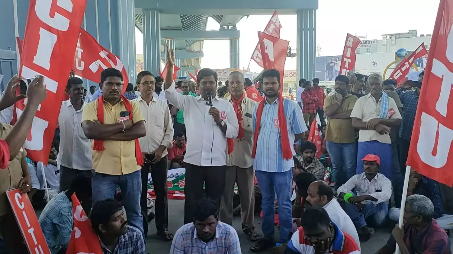 కార్మిక సంఘాల సమ్మెకు మద్దతు ప్రకటించిన కాంగ్రెస్