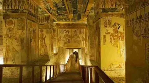 ఈజిప్టు సమాధులలో ప్రాకృత, తమిళ భాష శాసనాలు