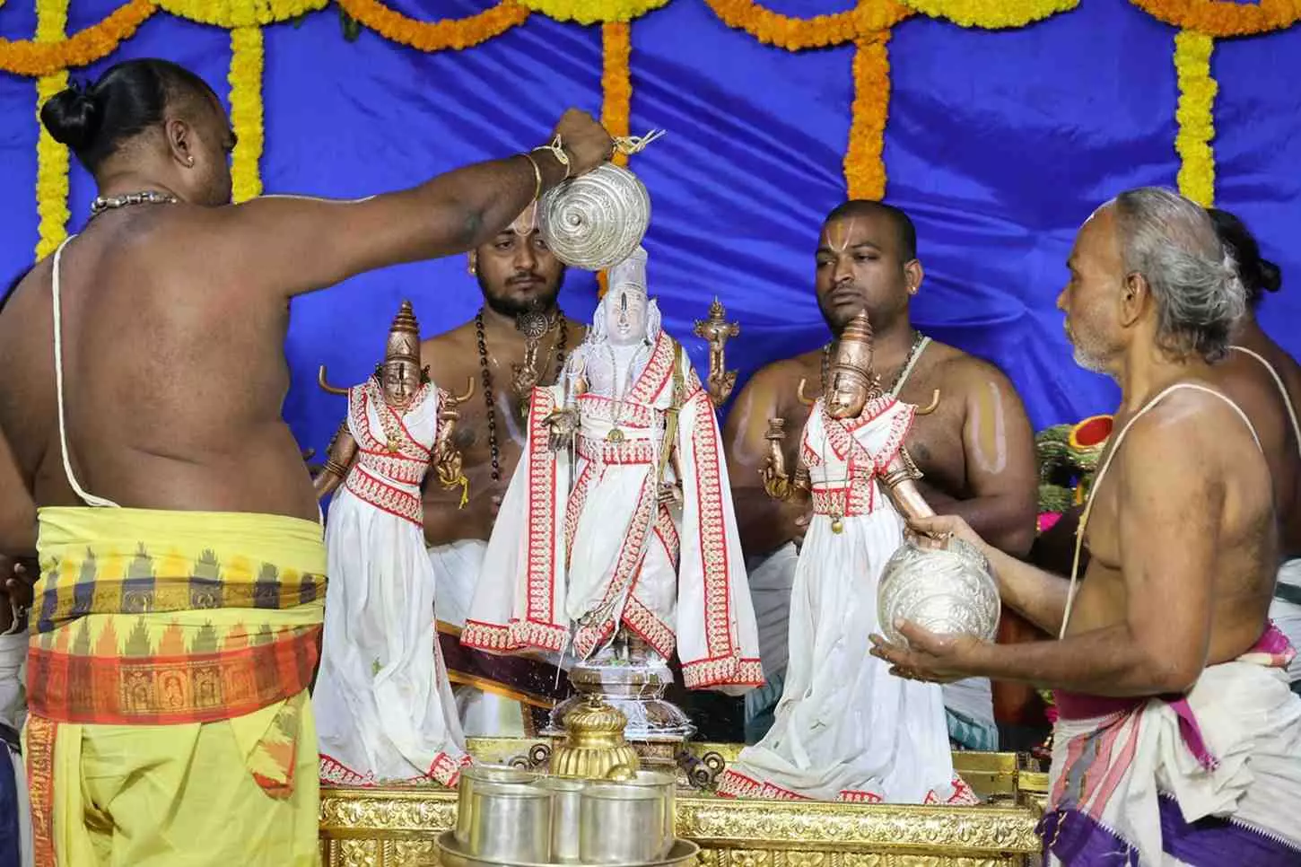 కల్యాణ వేంకటేశ్వరుస్వామి స్నపన తిరుమంజనం