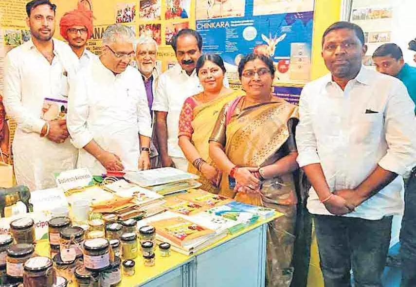 ముఖ్రా గ్రామంలో ప్రైవేట్ బడులకు నో, ప్రభుత్వ బడికి జై ముఖ్రా గ్రామంలో ప్రైవేట్ బడులకు నో, ప్రభుత్వ బడికి జై