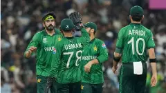 ఉస్మాన్ తారిఖ్ ఓ సాధారణ ఆఫ్ స్పిన్నర్ మాత్రమే: గంగూలీ