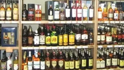 16 ఏళ్లు గడిచినా లిక్కర్ స్కామ్‌లో నిందితులపై చర్యలేవి?