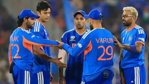 అహ్మాదాబాద్ టీ20: ఓటమి అంచున టీమిండియా అహ్మాదాబాద్ టీ20: ఓటమి అంచున టీమిండియా