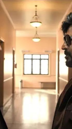 నువ్వు హీరోవా.. నేను హీరోనా?