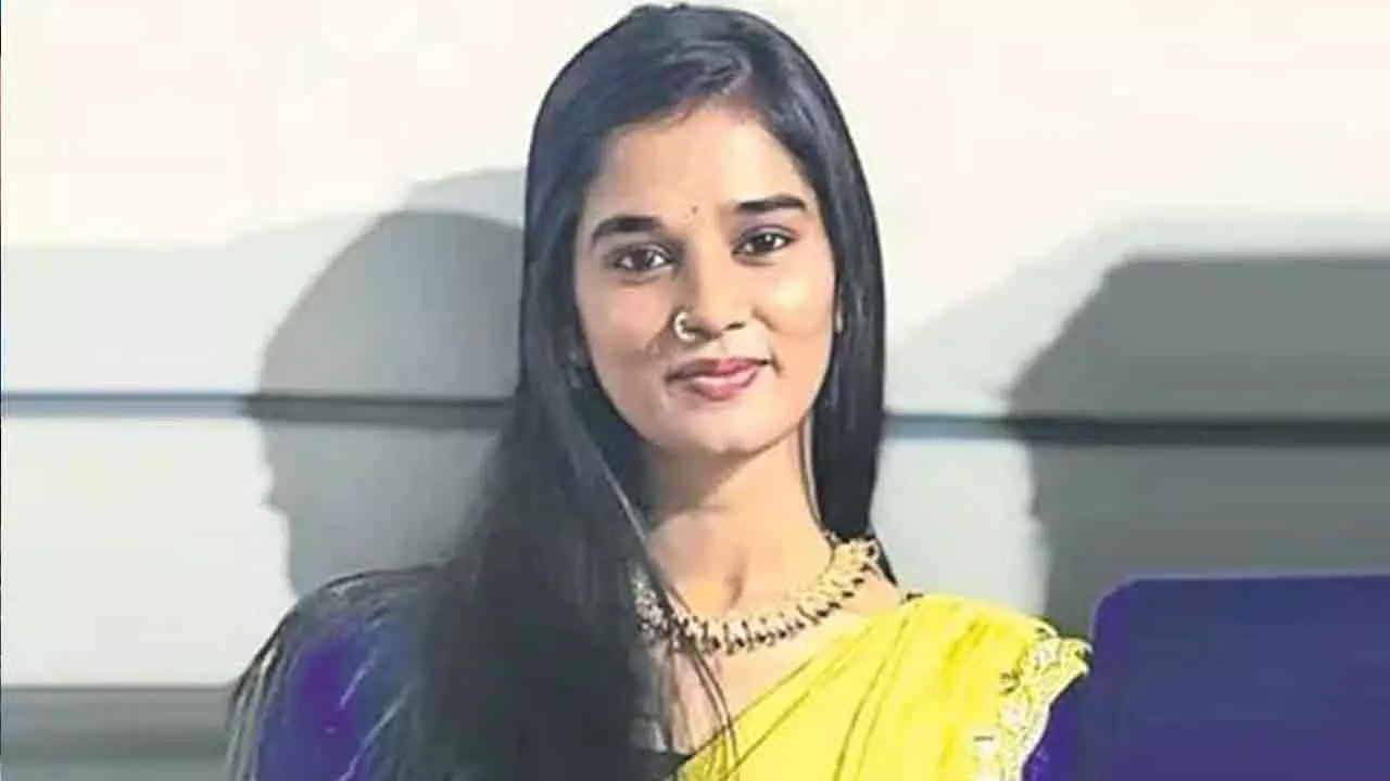 Youtuber Komali Youtuber Komali