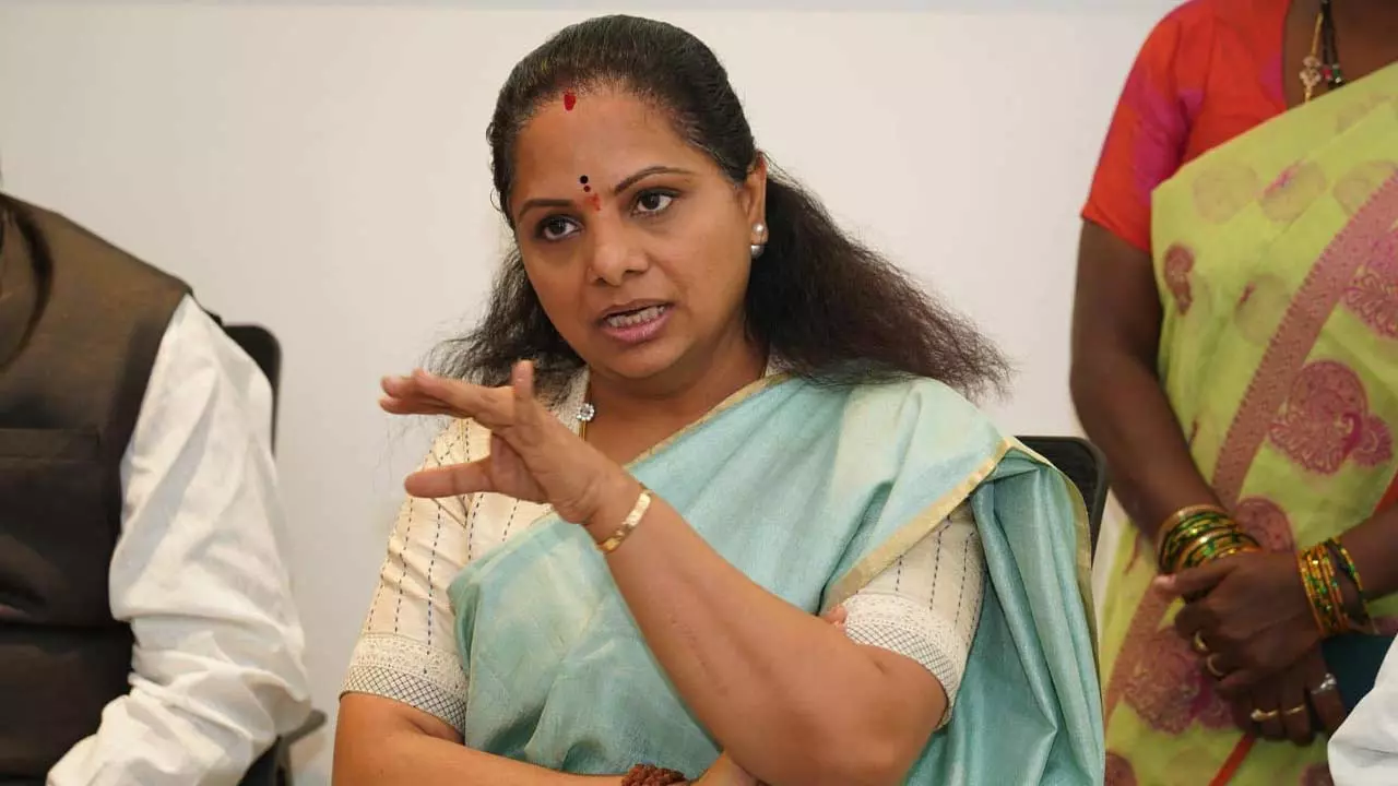 ‘తెలంగాణలో చీటింగ్, లూటింగే’.. కేరళ ఓటర్లకు కవిత పిలుపు..