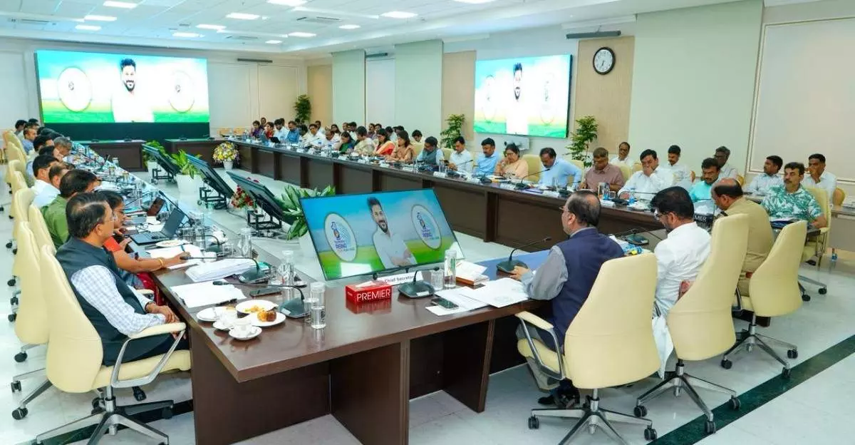 ఐఏఎస్ లకు రేవంత్ ఫుల్లు క్లాసు, కారణమిదేనా ? ఐఏఎస్ లకు రేవంత్ ఫుల్లు క్లాసు, కారణమిదేనా ?