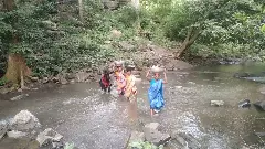 ప్రకృతి మధ్య ఆదివాసీల కఠిన జీవనం