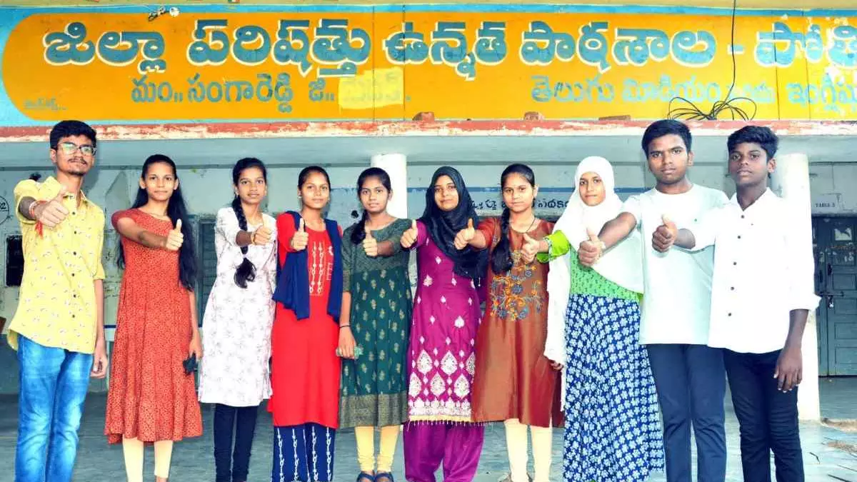 వాట్సప్ లో హాల్ టికెట్ ఎలా డౌన్ లోడ్ చేసుకోవాలో తెలుసా ?