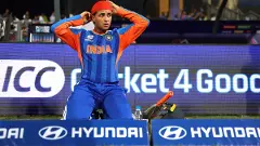 ఫ్రీ వికెట్ శర్మ..నెటిజన్ల దారుణ ట్రోలింగ్