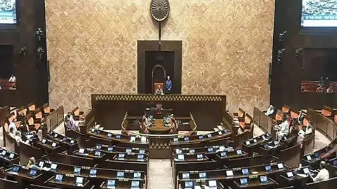 ‘‘ఈసీ చర్యలపై టీఎంసీ ఆగ్రహం, రాజ్యసభ నుంచి వాకౌట్’’