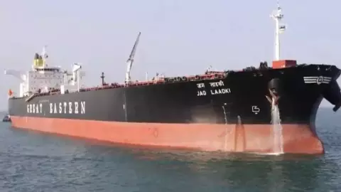 ‘‘చైనాకు వెళ్లాల్సిన చమురు ట్యాంకర్.. భారత్ కు మళ్లింది’’