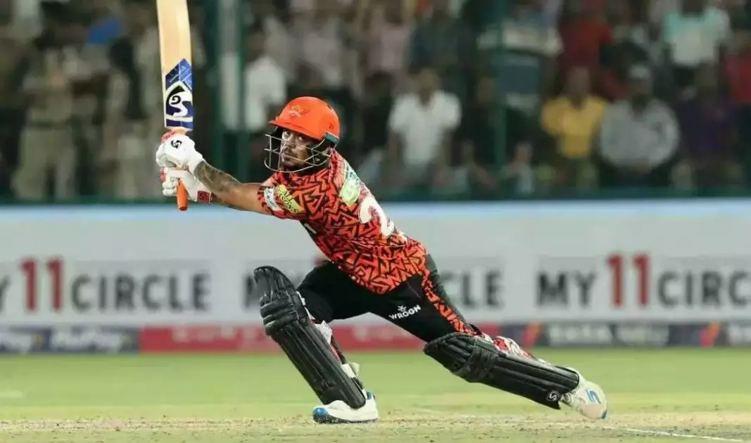 ఐపీఎల్: తొలి బోణి కొట్టిన బెంగళూర్ ఐపీఎల్: తొలి బోణి కొట్టిన బెంగళూర్