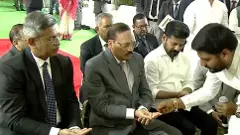 ‘ప్రజాస్వామ్యానికి కోర్టులు ప్రతీక’