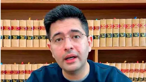 ‘ఆప్’ లో ముదురుతున్న ‘చద్దా’ వివాదం ‘ఆప్’ లో ముదురుతున్న ‘చద్దా’ వివాదం