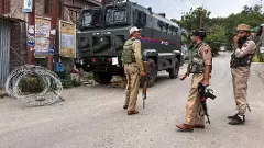 పదహారేళ్లుగా పరారీలో ఉగ్రవాదులను పట్టుకున్న పోలీసులు