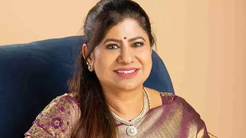 దళపతిని మించి ఆస్తులున్న లీమా రోజ్ ఎవరూ?