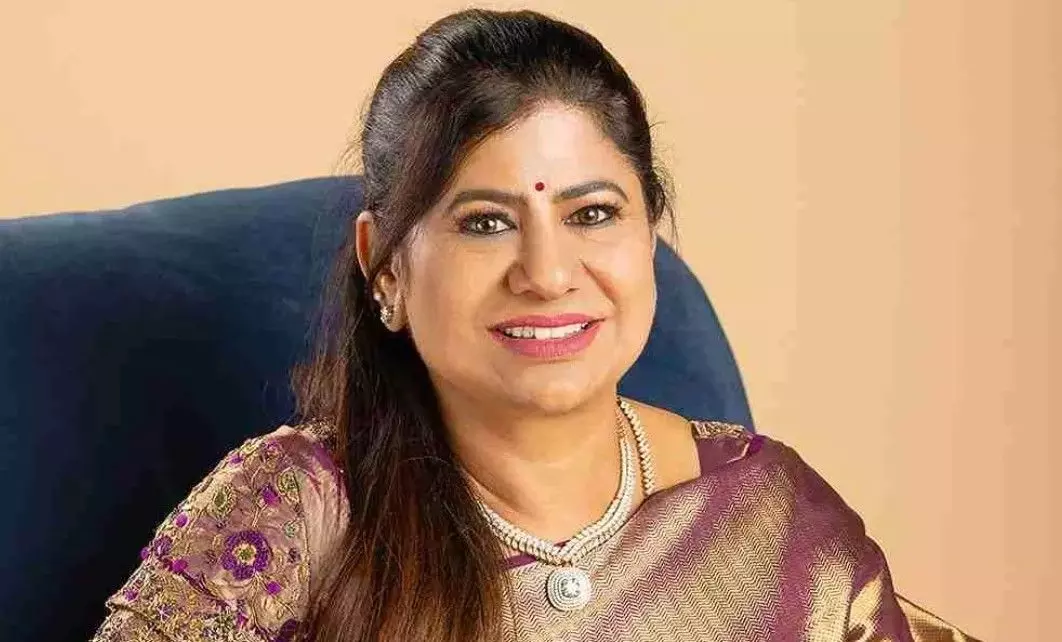 దళపతిని మించి ఆస్తులున్న లీమా రోజ్ ఎవరూ? దళపతిని మించి ఆస్తులున్న లీమా రోజ్ ఎవరూ?