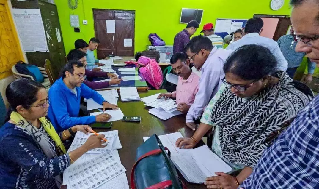 ‘సర్’ తో ఐదు కోట్ల మంది ఓటర్ల తొలగింపు: ఈసీ ‘సర్’ తో ఐదు కోట్ల మంది ఓటర్ల తొలగింపు: ఈసీ