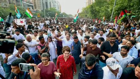 సర్ వివాదం: ప్రతిపక్షాలు దాఖలు చేసిన పిటిషన్ లో లోపాలు సర్ వివాదం: ప్రతిపక్షాలు దాఖలు చేసిన పిటిషన్ లో లోపాలు